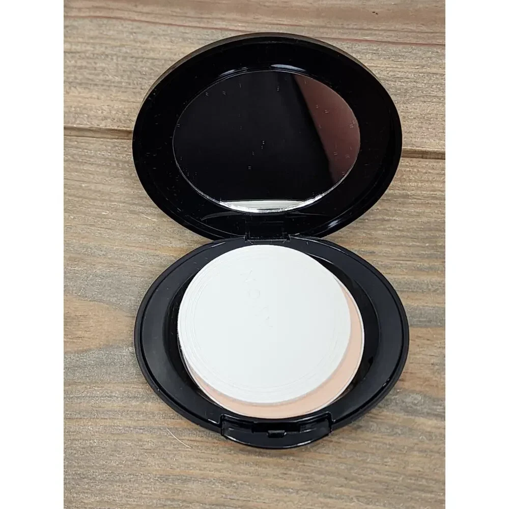 NEW Avon Smooth Minerals Pressed Foundation Light Beige T03 NIB Discontinued